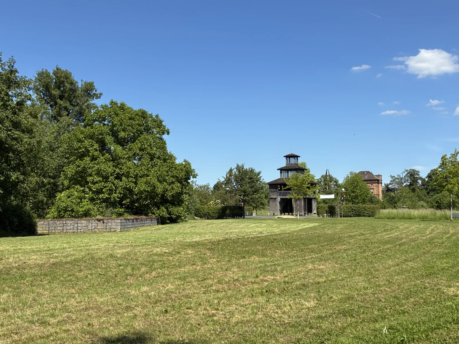 Burgpark und Torturm, Ginsheim-Gustavsburg