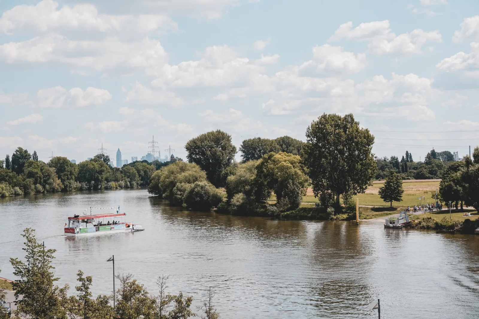 Höchst Mainfähre Catrin Häusser Frankfurt mit Kids